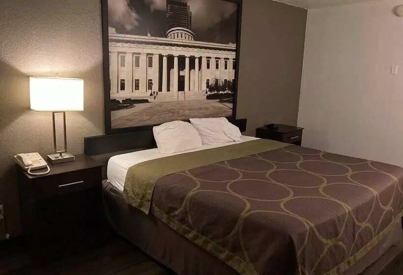 Motel Super 8 By Wyndham Millbury/toledo