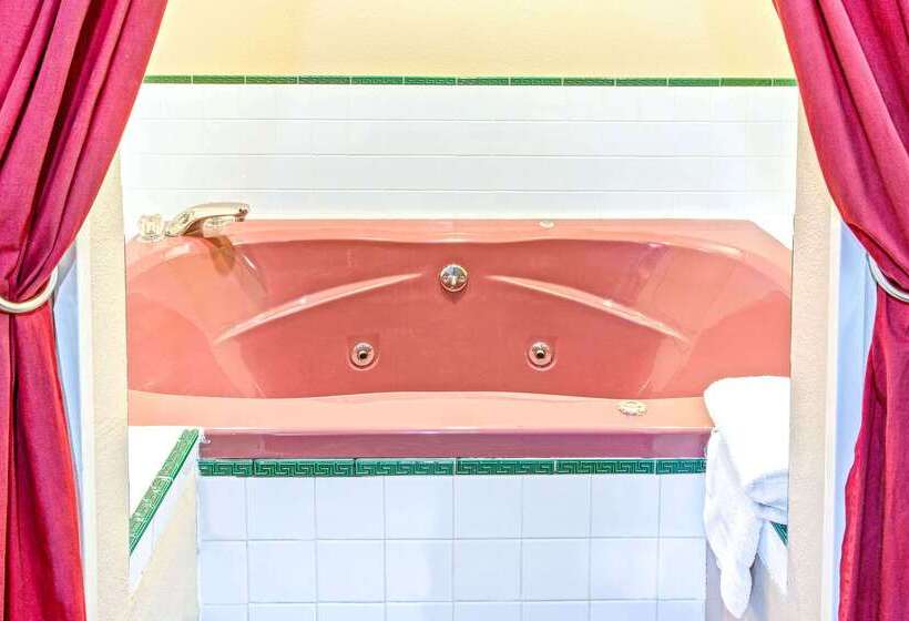 モーテル Super 8 By Wyndham Mt. Vernon