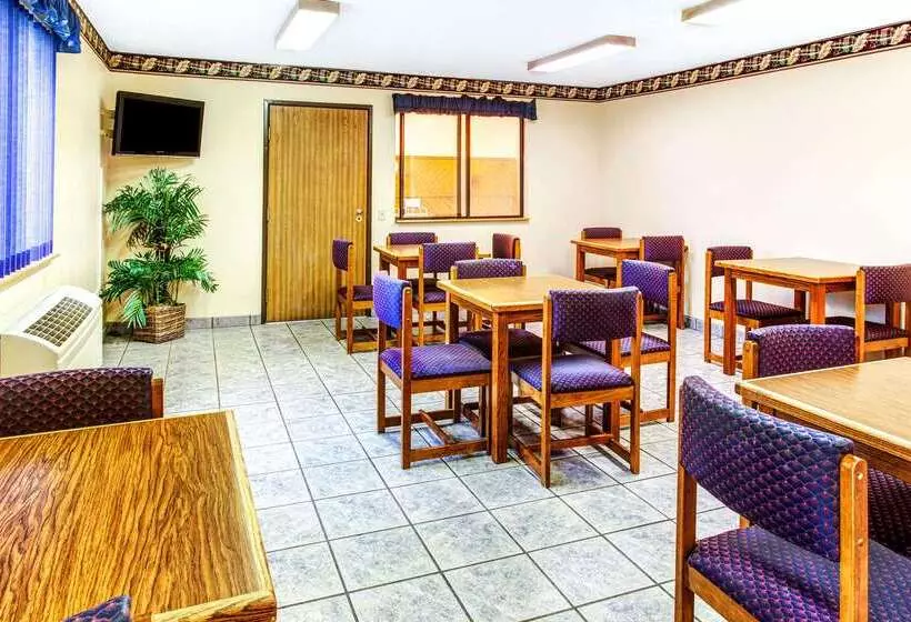 מוטל Super 8 By Wyndham Mt. Vernon