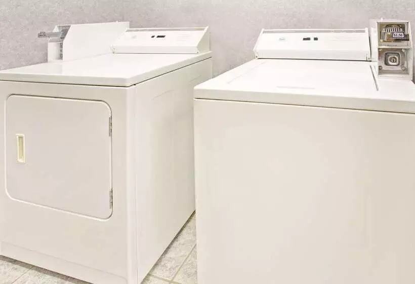 מוטל Super 8 By Wyndham Mt. Vernon