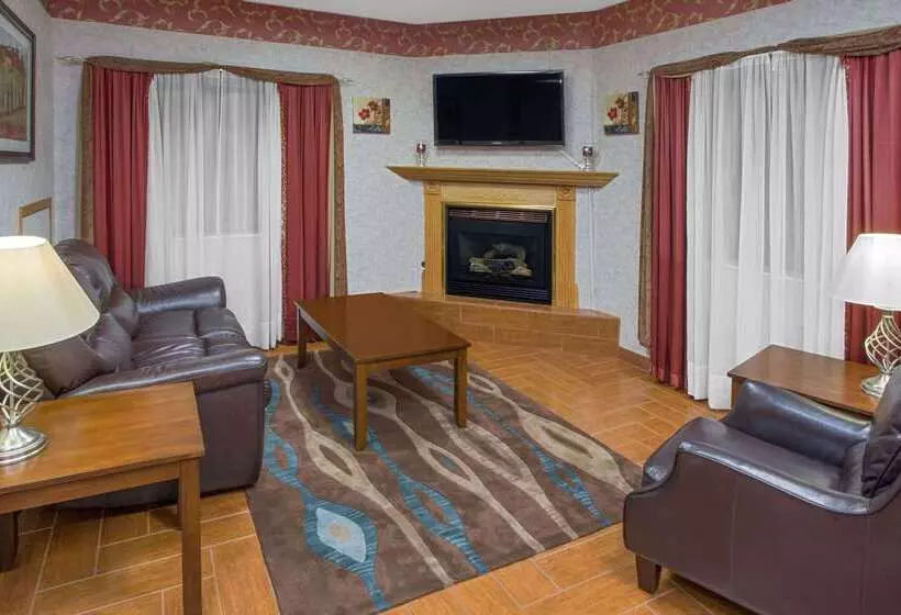 汽车旅馆 Super 8 By Wyndham Three Rivers