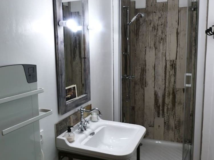 Bed and Breakfast Chambres D Hotes A L Ombre Du Saule