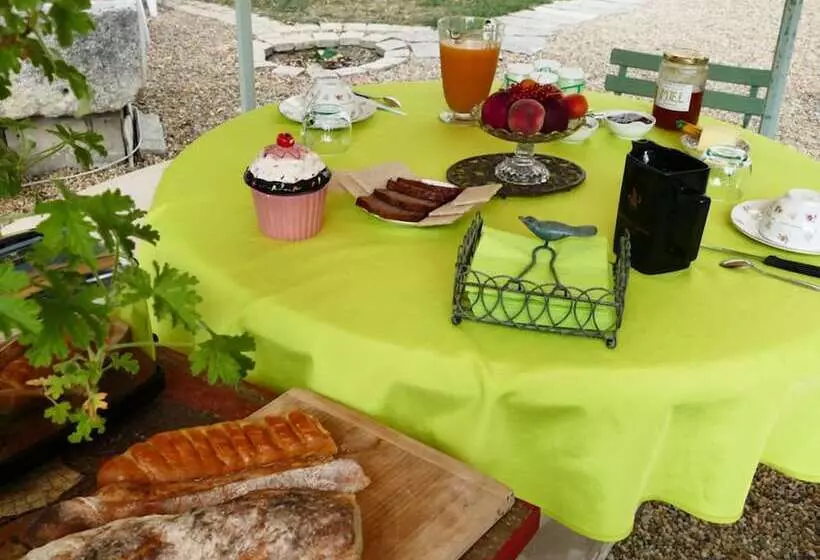 Aamiaismajoitus (B&B) Chambres D Hotes A L Ombre Du Saule