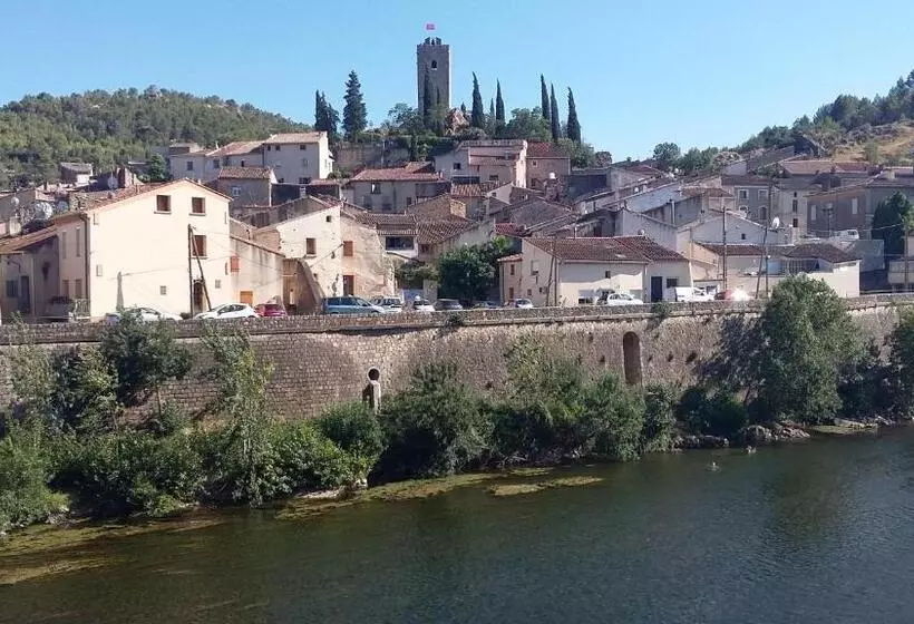 Aamiaismajoitus (B&B) L écrin De L Orb