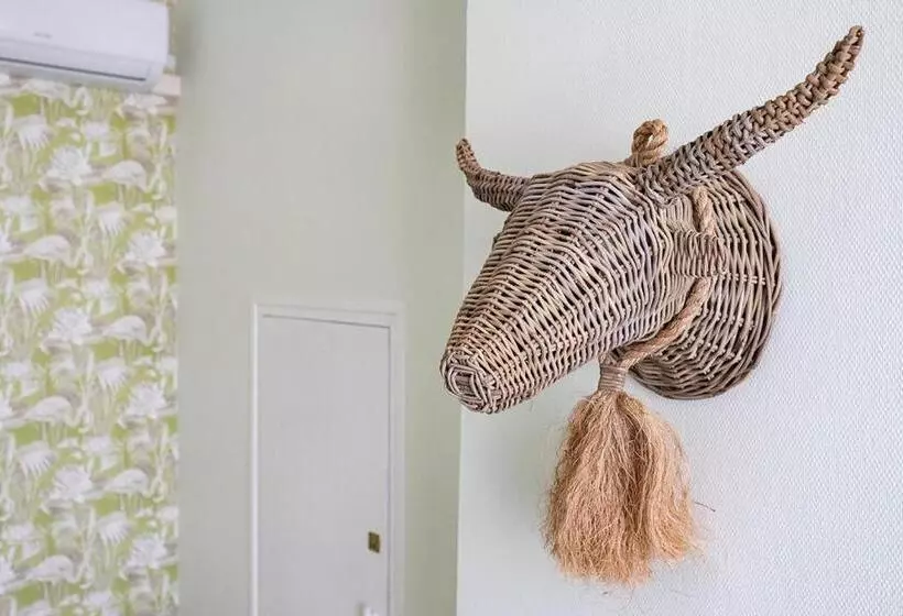 Aamiaismajoitus (B&B) L écrin De L Orb