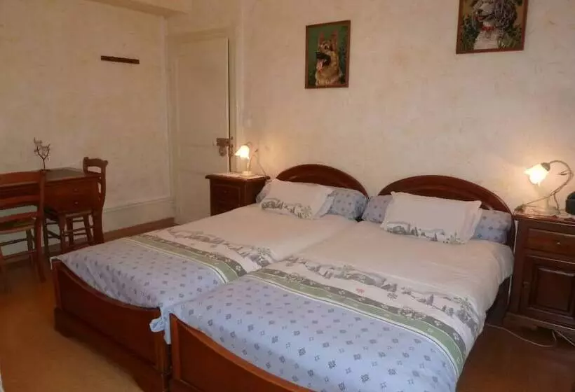 Aamiaismajoitus (B&B) Les Cigales Chambre D Hote