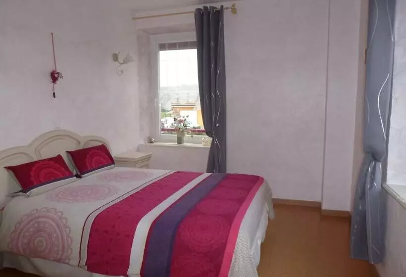 Aamiaismajoitus (B&B) Les Cigales Chambre D Hote