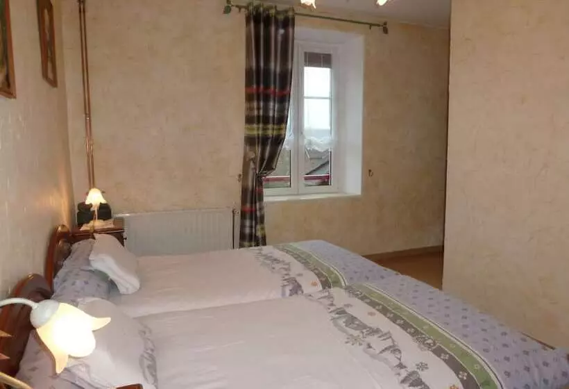 Aamiaismajoitus (B&B) Les Cigales Chambre D Hote