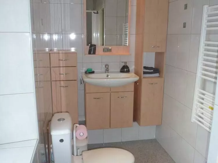 Aamiaismajoitus (B&B) Les Cigales Chambre D Hote