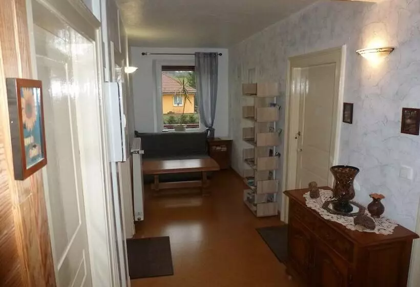 Aamiaismajoitus (B&B) Les Cigales Chambre D Hote