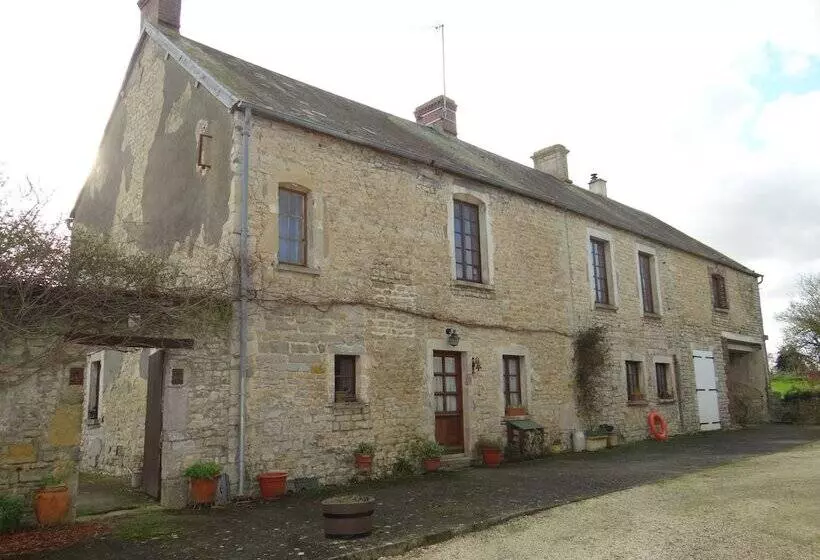 ベッドアンドブレックファースト Les Tisserands