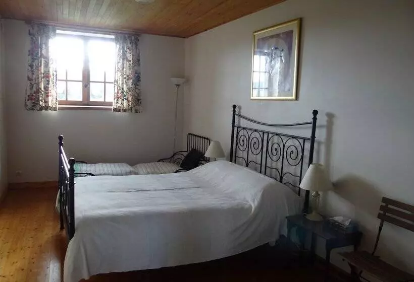 ベッドアンドブレックファースト Les Tisserands