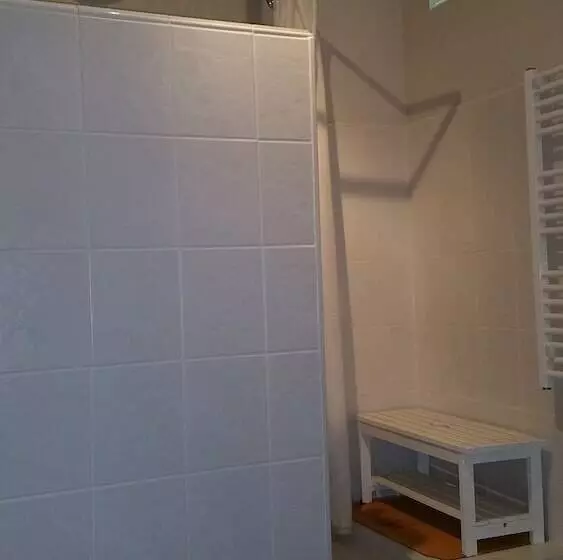 ベッドアンドブレックファースト Les Tisserands