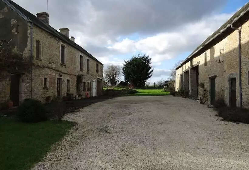 ベッドアンドブレックファースト Les Tisserands