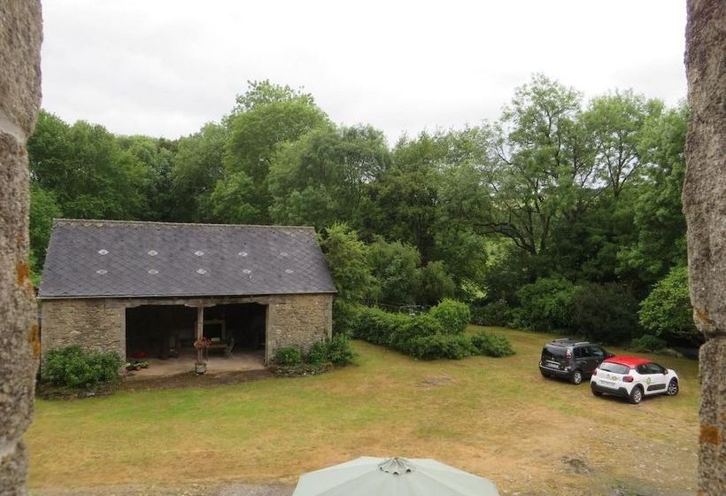 Bed and Breakfast Manoir De Questinguy