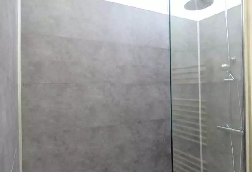 Aamiaismajoitus (B&B) Manoir De Questinguy