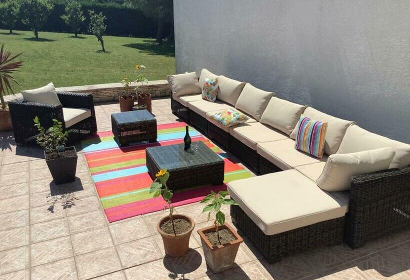 مبيت وإفطار Number9