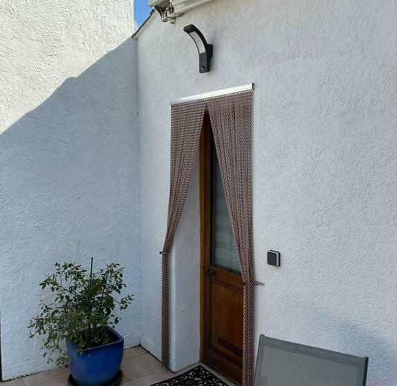 مبيت وإفطار Number9