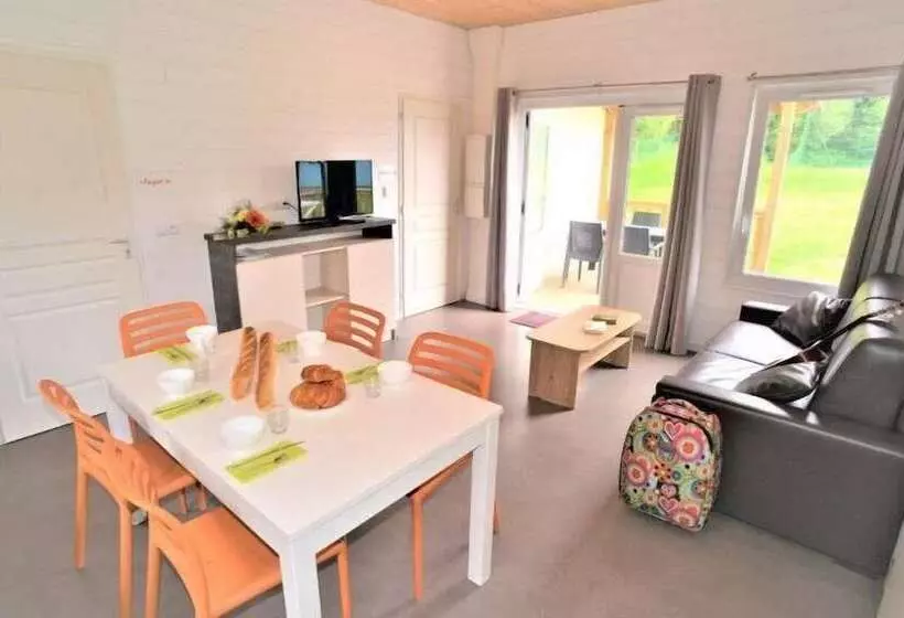 Hotelli Camping Le Val De Landrouet