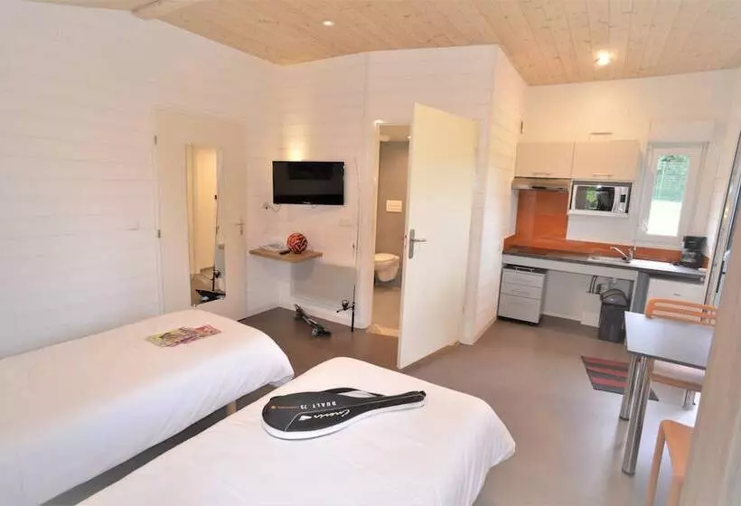 Hotelli Camping Le Val De Landrouet