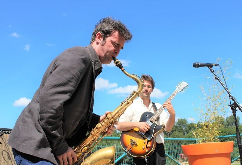 Отель Camping Le Val De Landrouet