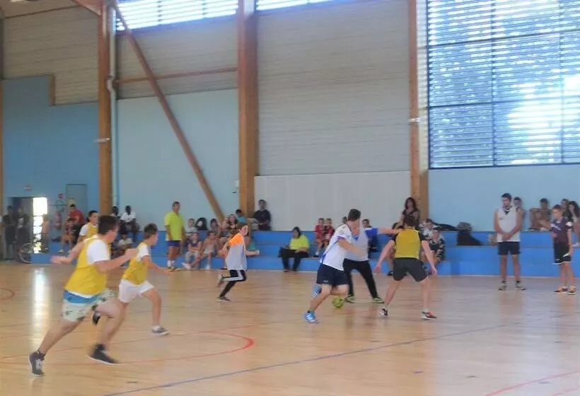 Hotelli Camping Le Val De Landrouet