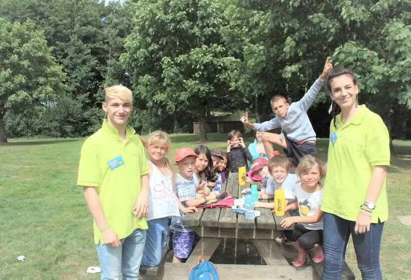 Hotelli Camping Le Val De Landrouet