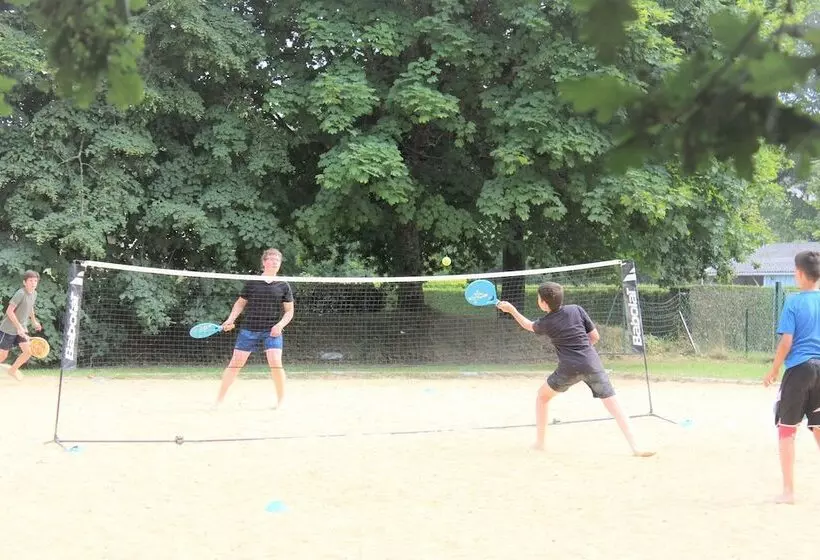 Hotelli Camping Le Val De Landrouet