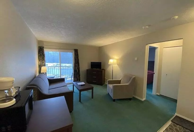 Hotelli Lake Cowichan Lodge