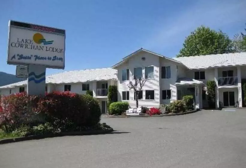 Hotelli Lake Cowichan Lodge