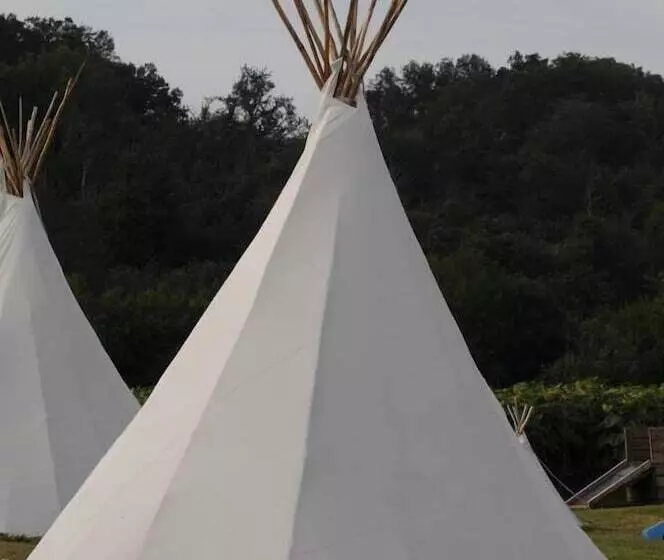 Hotel Les Tipis De Bayot