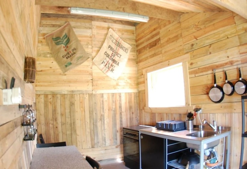 Отель Les Tipis De Bayot