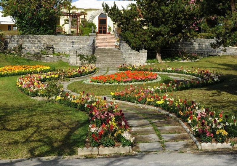 هتل Willowbank Resort