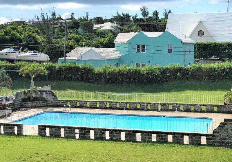 هتل Willowbank Resort