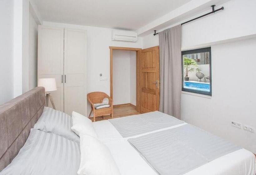 Пансион Bella Vista Suites