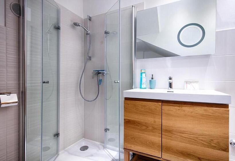 Пансион Bella Vista Suites