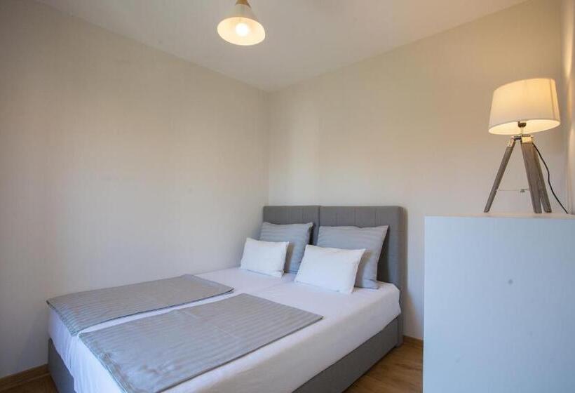 Пансион Bella Vista Suites