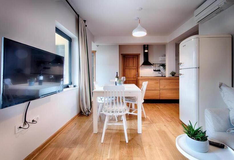 Пансион Bella Vista Suites