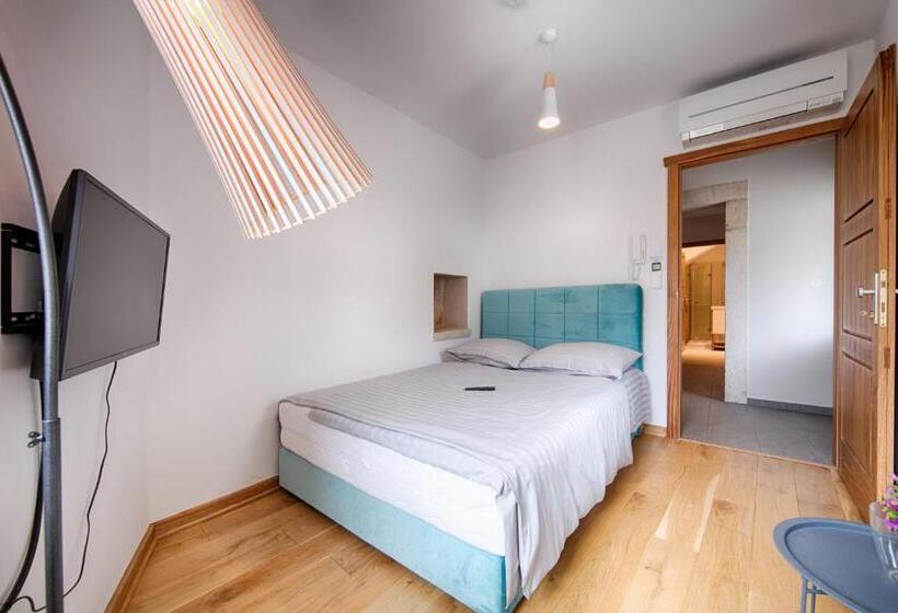 Пансион Bella Vista Suites