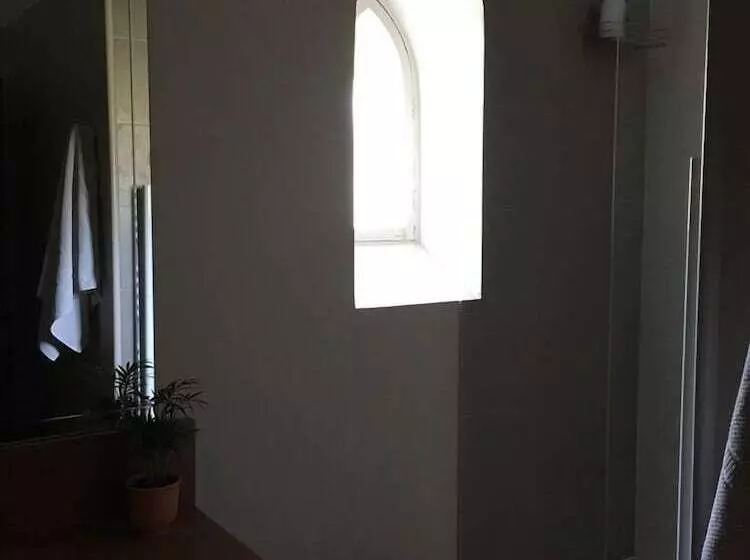 Majatalo Fontclaire En Provence