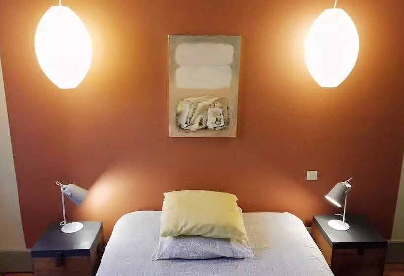 Majatalo Fontclaire En Provence