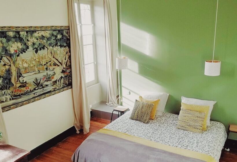 膳宿费 Fontclaire En Provence