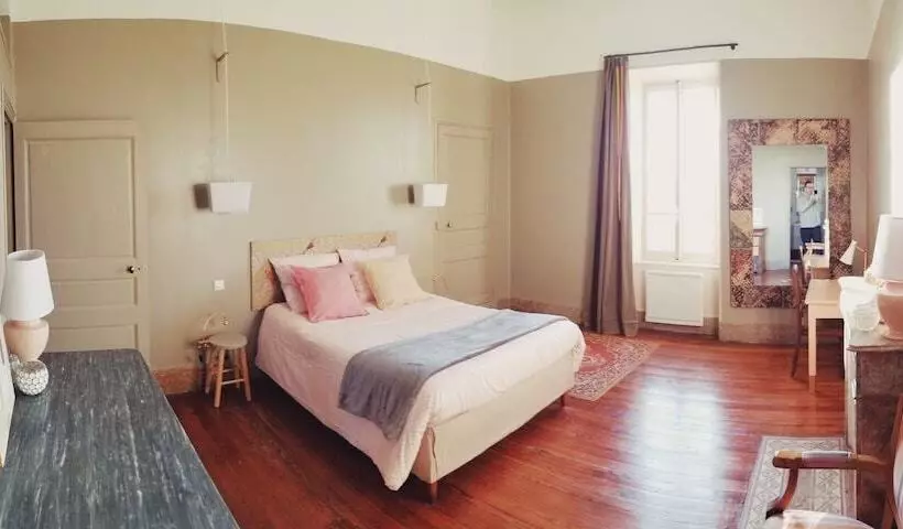 Majatalo Fontclaire En Provence