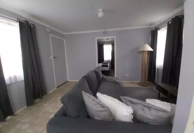 リゾートホテル Kalgan River Chalets And Caravan Park