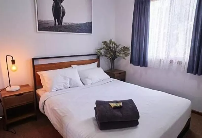 リゾートホテル Kalgan River Chalets And Caravan Park