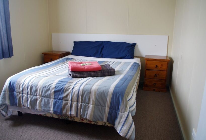 Курорт Kalgan River Chalets And Caravan Park