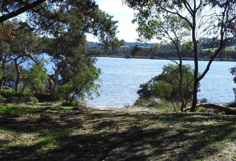 Курорт Kalgan River Chalets And Caravan Park