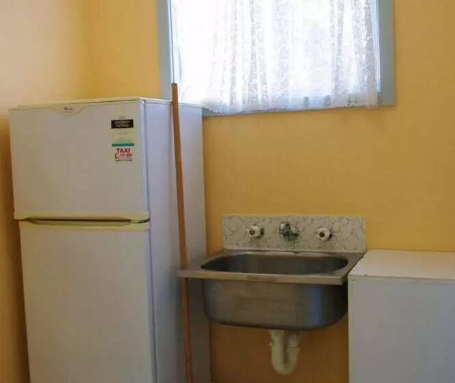 リゾートホテル Kalgan River Chalets And Caravan Park