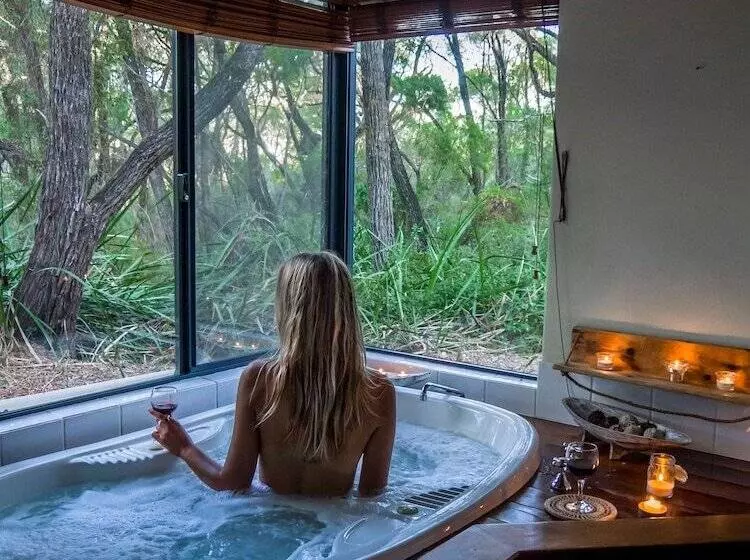 William Bay Cottages