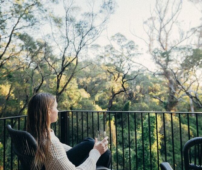 William Bay Cottages